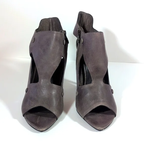 Max Studio Leather Ankle Heels Size 9.5 - Picture 2 of 11